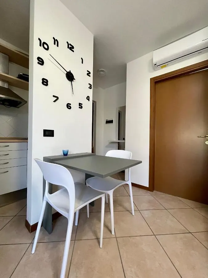 Sissi House Lazise Apartment 0*,